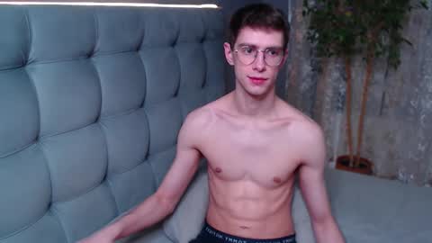 Snapshot of alfie_evanss chatting on 12-19-25, 01:34 Alfie online show from 12-19-25, 01:34