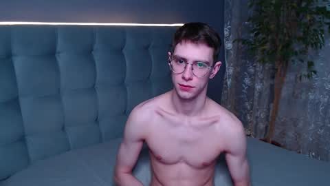 Snapshot of alfie_evanss chatting on 01-18-26, 07:01 Alfie online show from 01-18-26, 07:01