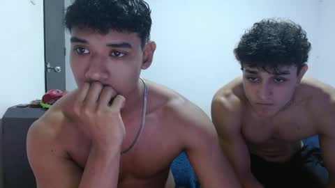 Snapshot of alfred_cantillo chatting on 11-17-25, 06:08 alfred_cantillo online show from 11-17-25, 06:08