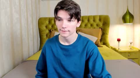 Snapshot of alfred_joness chatting on 09-26-25, 07:12 Alfred online show from 09-26-25, 07:12