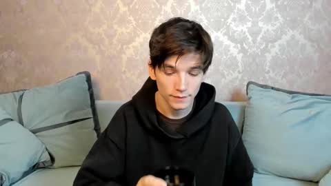 Snapshot of alfred_joness chatting on 10-08-25, 07:06 Alfred online show from 10-08-25, 07:06