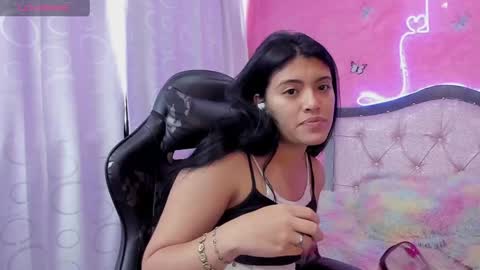 Snapshot of alfresii_rivera chatting on 01-17-25, 03:00 Carolina Join The Fan Club  online show from 01-17-25, 03:00