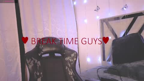 Snapshot of alfresii_rivera chatting on 10-09-25, 01:58 Carolina Join The Fan Club  online show from 10-09-25, 01:58
