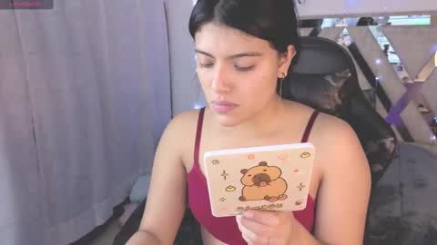 Snapshot of alfresii_rivera chatting on 10-12-25, 01:37 Carolina Join The Fan Club  online show from 10-12-25, 01:37