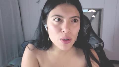 Snapshot of alfresii_rivera chatting on 10-25-25, 01:46 Carolina Join The Fan Club  online show from 10-25-25, 01:46