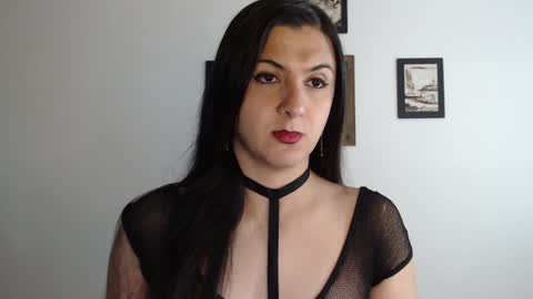 Snapshot of alguien_mas01 chatting on 01-14-25, 02:40 cami online show from 01-14-25, 02:40