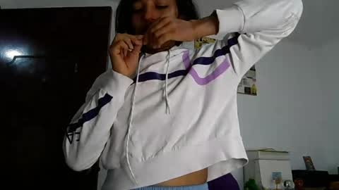 Alia      Anjali  online show from 04-09-26, 12:43