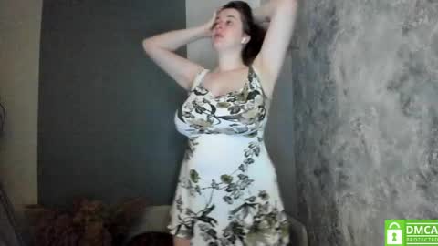 Snapshot of aliaa_ chatting on 06-05-26, 04:30 aliaa_ online show from 06-05-26, 04:30