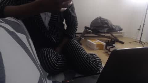 Alias online show from 01-08-25, 03:40