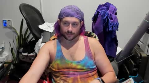 Luke online show from 12-04-25, 02:43