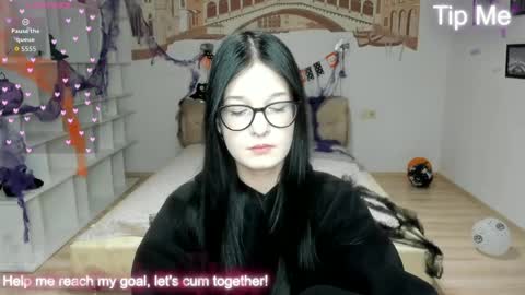 Alica online show from 10-31-25, 07:31