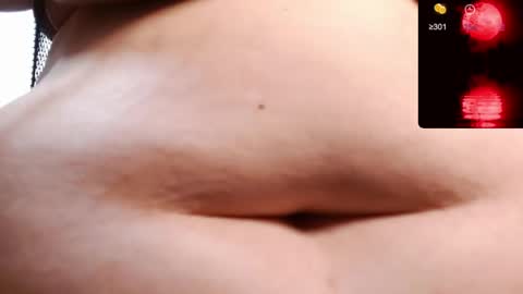 Snapshot of alicce_moon_ chatting on 05-02-26, 08:14 online show from 05-02-26, 08:14