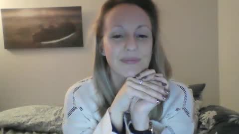 Snapshot of alice8363 chatting on 12-12-24, 04:10 Alice online show from 12-12-24, 04:10