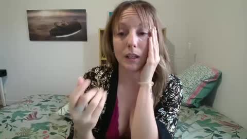 Snapshot of alice8363 chatting on 02-25-25, 04:42 Alice online show from 02-25-25, 04:42