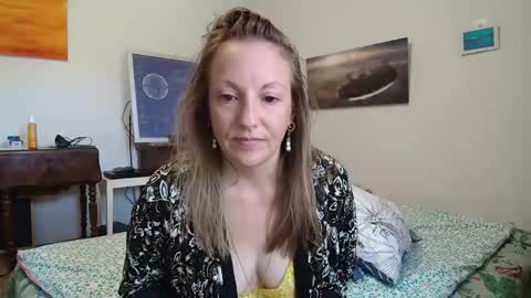 Snapshot of alice8363 chatting on 09-16-25, 07:31 Alice online show from 09-16-25, 07:31