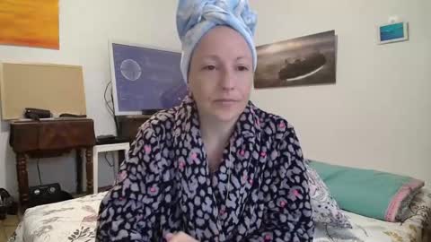 Snapshot of alice8363 chatting on 10-11-25, 07:07 Alice online show from 10-11-25, 07:07