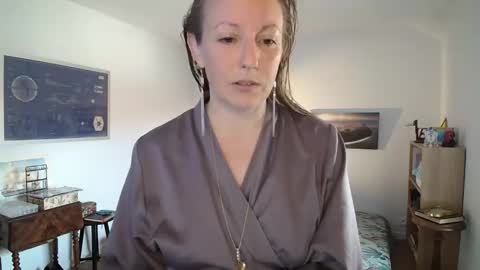 Snapshot of alice8363 chatting on 11-12-25, 07:53 Alice online show from 11-12-25, 07:53