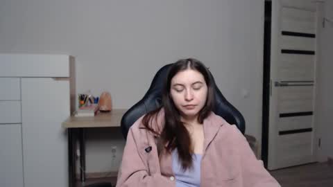 Alice online show from 03-02-25, 01:58