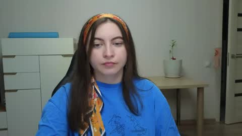 Snapshot of alice_________________________ chatting on 05-04-26, 03:19 Alice online show from 05-04-26, 03:19