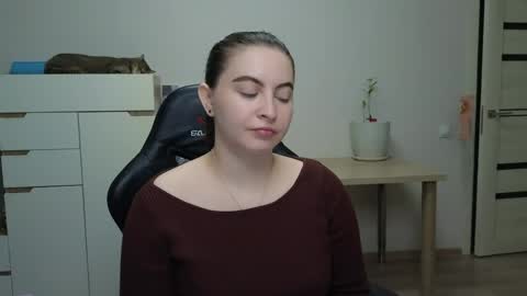 Snapshot of alice_________________________ chatting on 05-05-26, 06:27 Alice online show from 05-05-26, 06:27