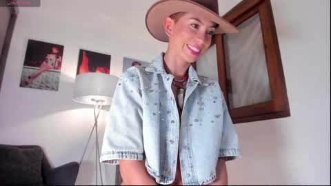 Alice  online show from 04-28-26, 01:26