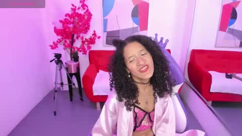 Snapshot of alice_candace chatting on 01-24-25, 05:00 Alice online show from 01-24-25, 05:00