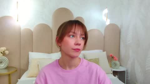 Alice in Wonderland  online show from 04-28-26, 05:29