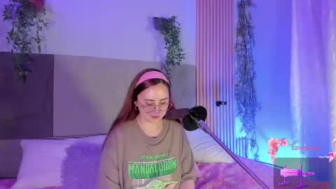 Mey online show from 02-11-26, 01:54