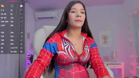 Snapshot of alice_cutes chatting on 09-19-25, 12:12   Alice  online show from 09-19-25, 12:12