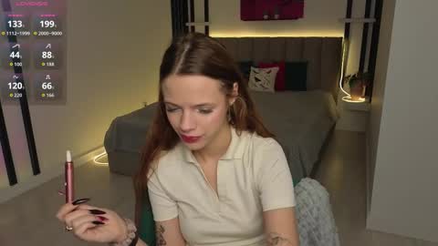 Snapshot of alice_delaney chatting on 09-27-25, 08:47 Alice online show from 09-27-25, 08:47