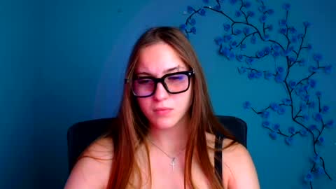 Alice online show from 07-18-26, 05:44