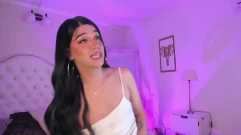 Snapshot of alice_graay_ chatting on 01-07-25, 09:50 Alice Graay online show from 01-07-25, 09:50