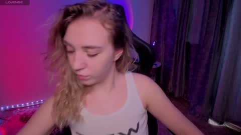 Snapshot of alice_muah chatting on 03-08-26, 02:15 Alice online show from 03-08-26, 02:15