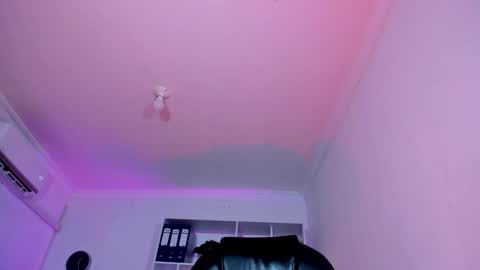 Snapshot of alice_nt chatting on 01-27-25, 12:01 Alice  online show from 01-27-25, 12:01