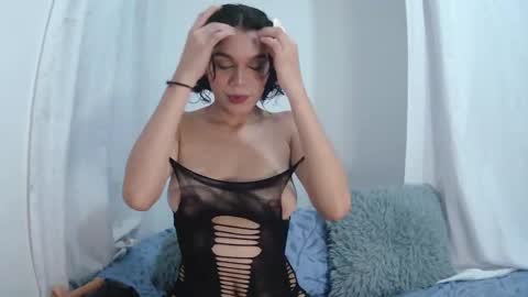 Snapshot of alice_paola chatting on 10-05-25, 11:02 alice_paola online show from 10-05-25, 11:02