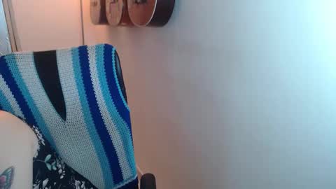 Alicia Aldara online show from 11-21-25, 03:49