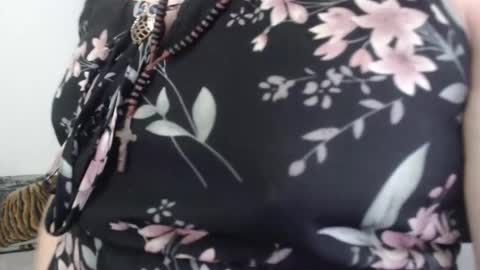 Alicia Aldara online show from 02-22-26, 08:40