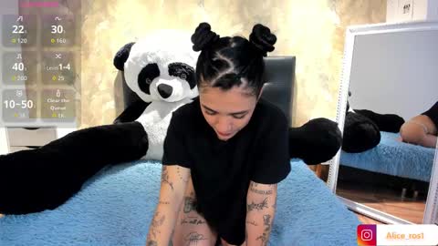 Alice  online show from 10-07-25, 03:47