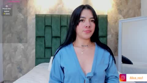 Alice  online show from 02-18-26, 03:24