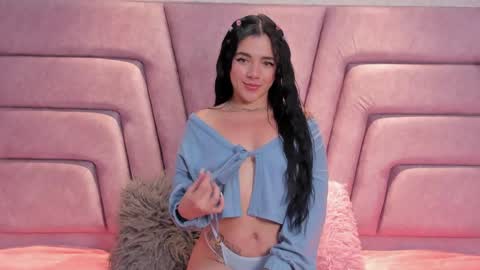 Alice  online show from 04-24-26, 04:04