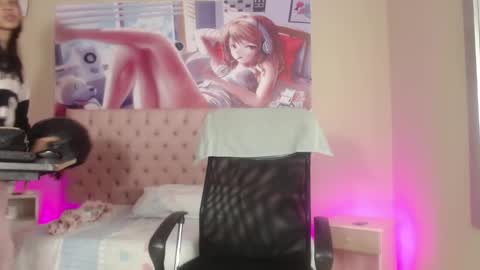 Sofia online show from 02-10-25, 01:44