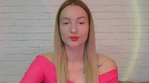 Snapshot of alice_sweet_01 chatting on 10-07-25, 05:32 Alice online show from 10-07-25, 05:32