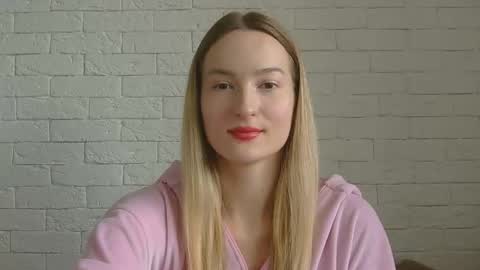 Snapshot of alice_sweet_01 chatting on 10-10-25, 11:20 Alice online show from 10-10-25, 11:20