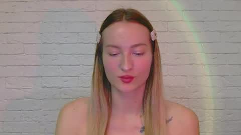 Snapshot of alice_sweet_01 chatting on 11-10-25, 03:33 Alice online show from 11-10-25, 03:33
