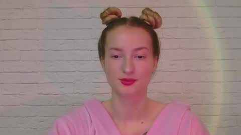 Snapshot of alice_sweet_01 chatting on 11-30-25, 05:28 Alice online show from 11-30-25, 05:28