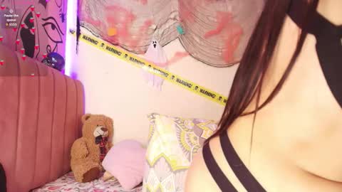 Snapshot of alice_twerk chatting on 10-16-25, 03:46 Alice online show from 10-16-25, 03:46