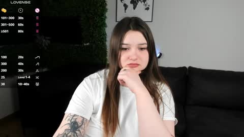 Alice  online show from 12-09-24, 04:15