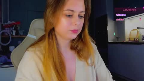 Alice online show from 04-21-26, 03:35