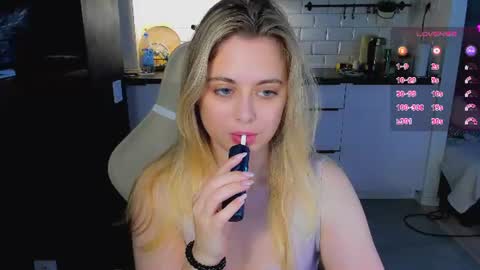 Alice online show from 06-17-26, 02:14