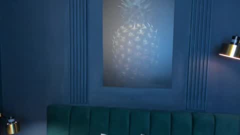 Alice and Asia online show from 09-10-25, 03:06